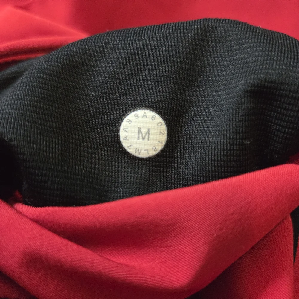 Lululemon Pace Breaker Short Medium Mens Linerless 9 Inseam Bold‎ Red Train Gym